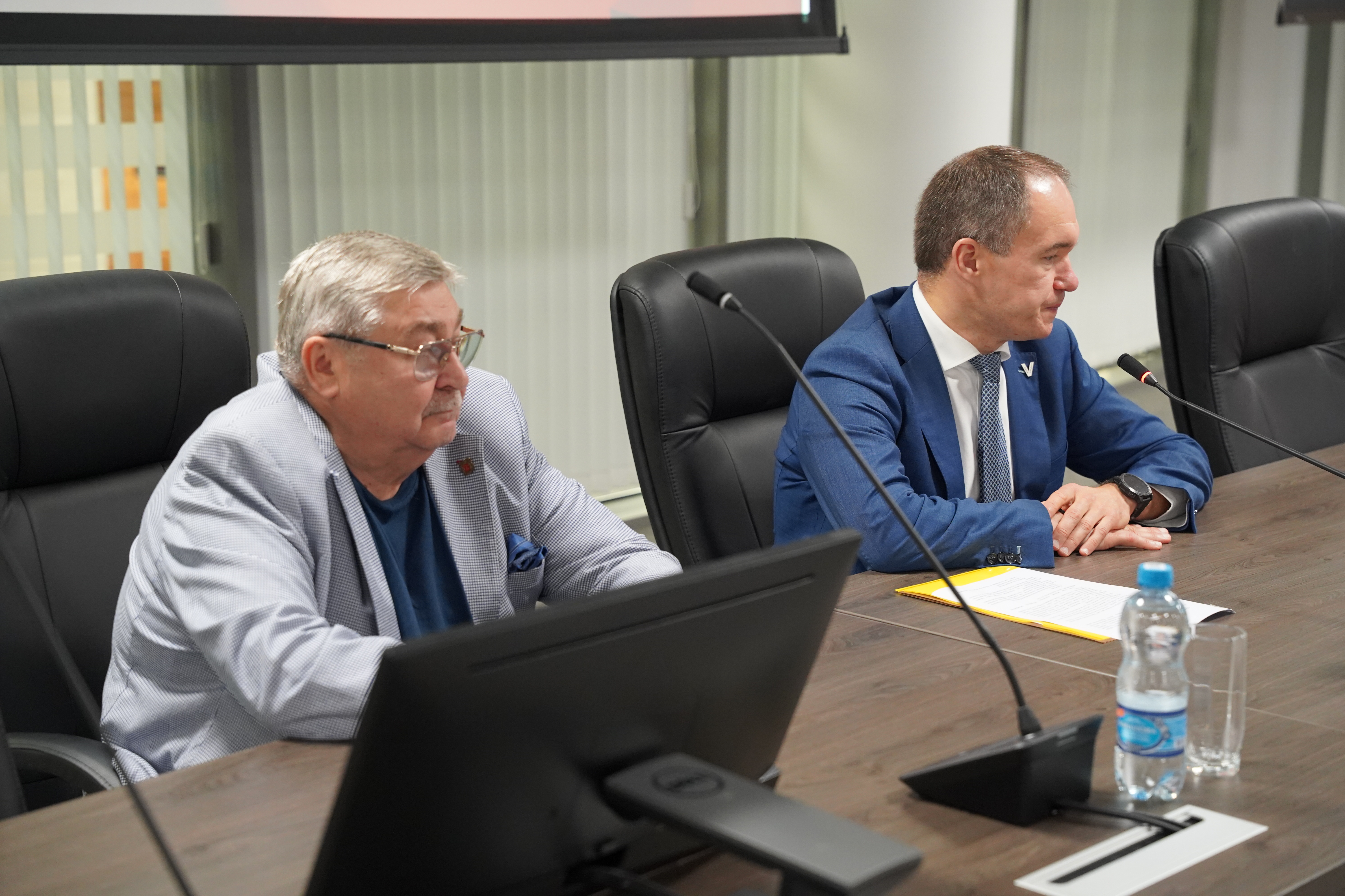 В Невской Ратуше прошло собрание коллектива «Продовольственного фонда», посвящённое Единому дню голосования
